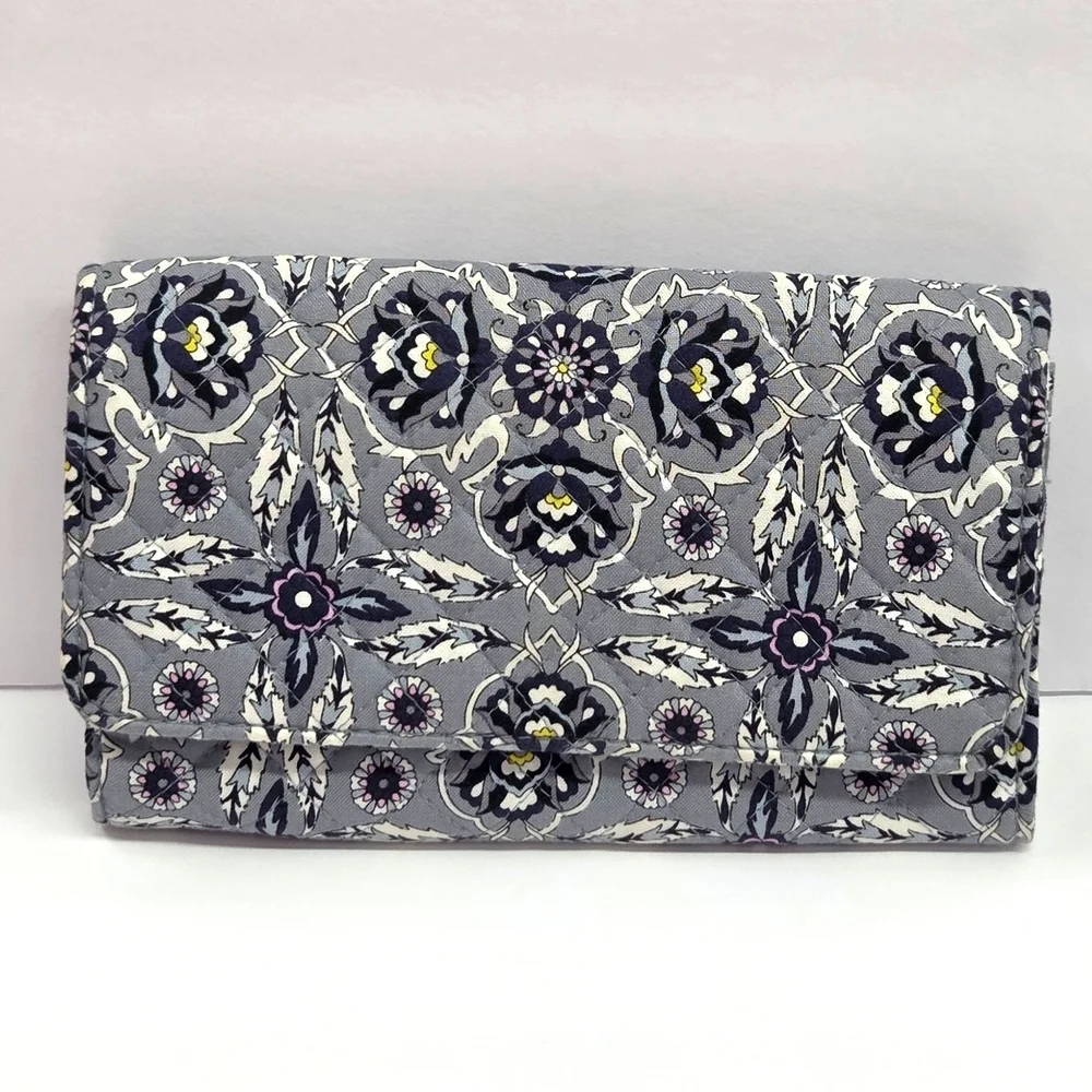 Vera Bradley Plaza Tile Floral Geometric RFID Large Tab Wallet Spring 2021 NWOT